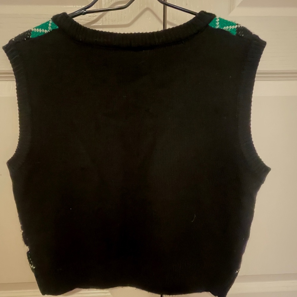 VEST - Picture 2 of 2